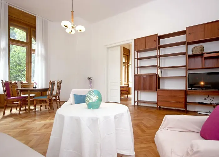 In The Center Of Old Town Apartment