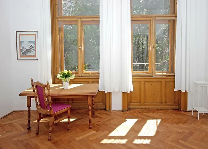In The Center Of Old Town Apartment *