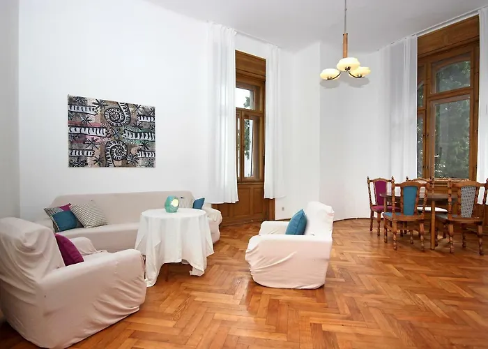 Apartment In The Center Of Old Town *