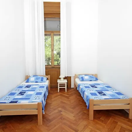 In The Center Of Old Town Пула